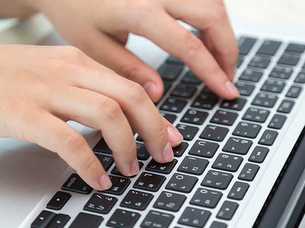 How to choose the Right Company for Outsourcing Data Entry Services?
